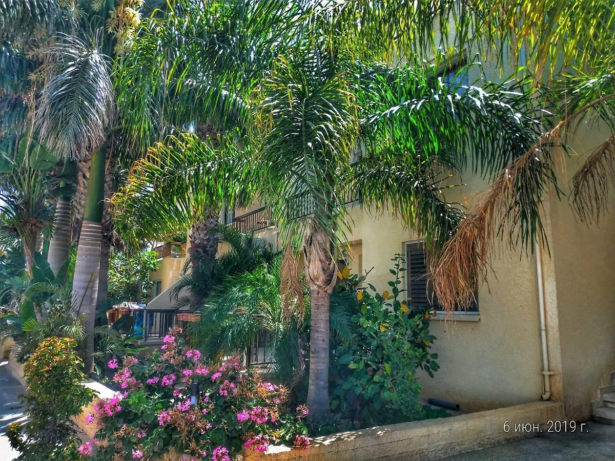 Constantaras Apartments Protaras